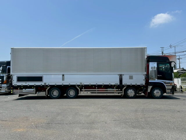 スーパーグレート：ハイルーフ：ウィング：架装多数：木床：380馬力