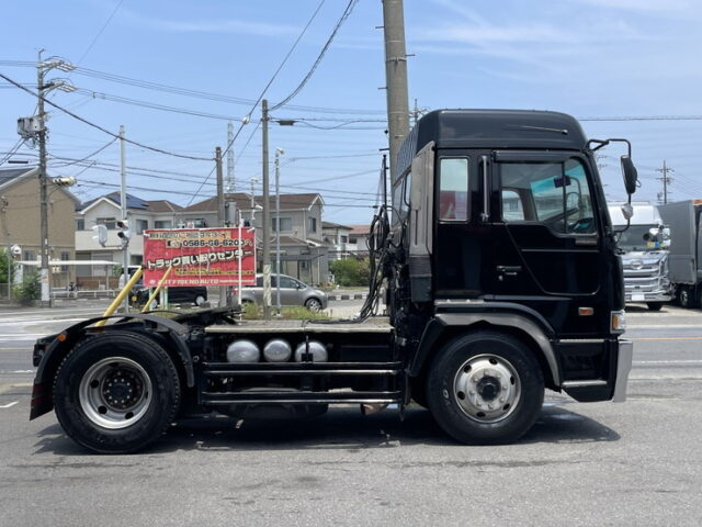 日野：テラヴィ：ハイルーフ：トレーラーヘッド：後輪エアサス：第5輪荷重11.500㎏