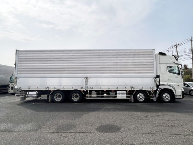 日野：17プロフィア：アルミウィング：ハイルーフ：7MT：リア門口ステンレス：アルミホイール：フロントバイザー ステンレス多数