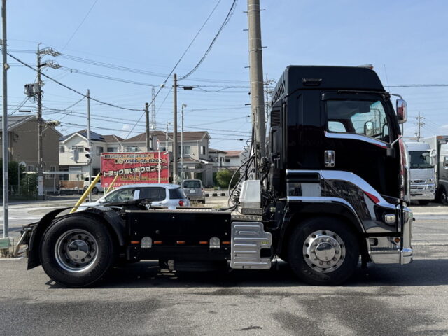 いすゞ：ギガ：ハイルーフ：トレーラーヘッド：アルミホイール：スムーサー