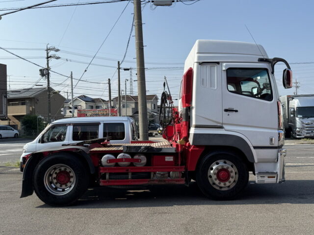 スーパーグレート：ハイルーフ：トレーラーヘッド：メッキ多数：アルミホイール：7速MT