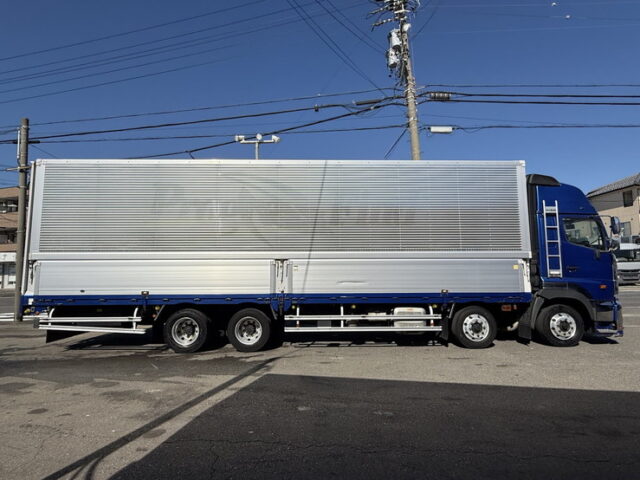 日野：17プロフィア：ハイルーフ：ウィング：メッキ多数：アルミホイール：プロシフト