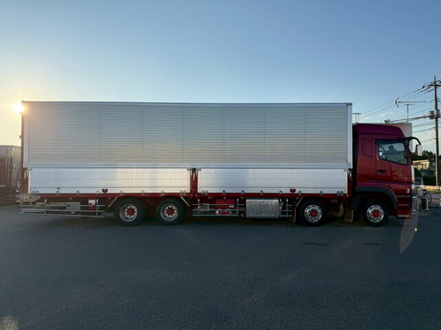 17スーパーグレート：ハイルーフ：ウィング：メッキ多数：アルミホイール：格納ゲート