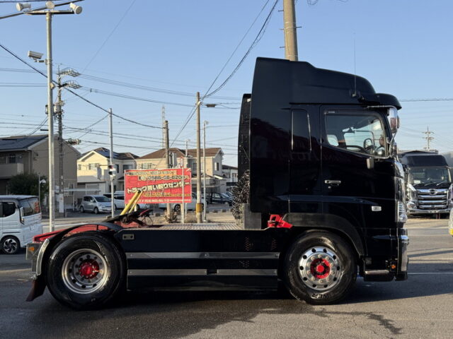 日野:プロフィア:ハイルーフ:トレーラーヘッド:メッキ多数:後輪エアサス:480馬力