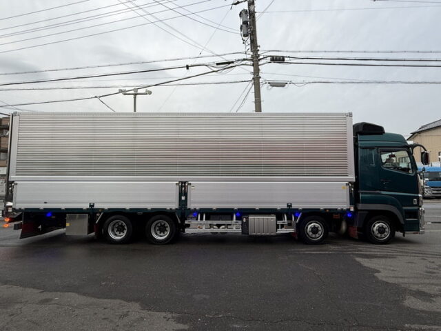 17スーパーグレート：ハイルーフ：ウィング：プレミアムライン：リア門口ステンレス