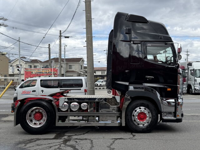 日野:17プロフィア:ハイルーフ:トレーラーヘッド:架装多数:アルミホイール