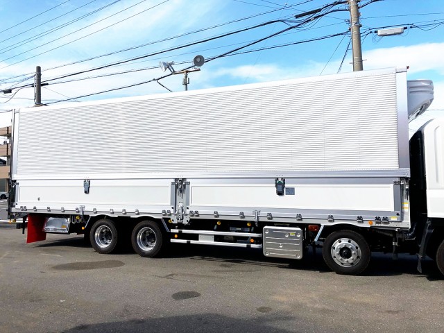 【503】いすゞ　ギガ　4軸低床　冷凍ウィング