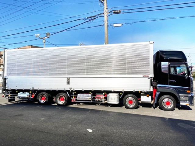 【534】UDトラックス　クオン　ハイルーフ　ウィング　ステンレス多数　ジョロダー4列