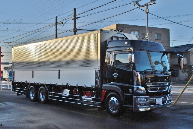 【151】三菱ふそうスーパーグレート　中低床　アルミウイング　ハイルーフ　総輪エアサス