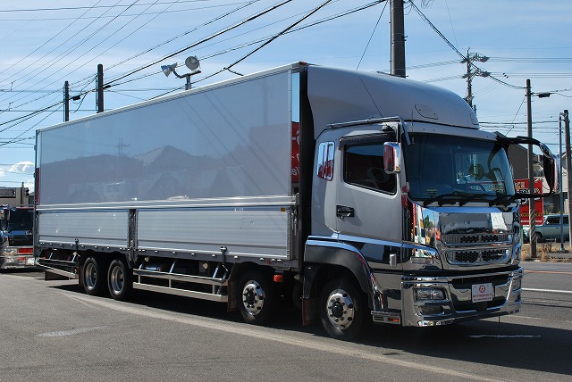 【262】三菱ふそうスーパーグレート　低床　アルミウイング　リヤエアサス