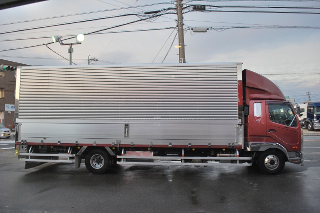 【329】三菱ふそうファイター　ワイド　アルミウイング　7200ボデー