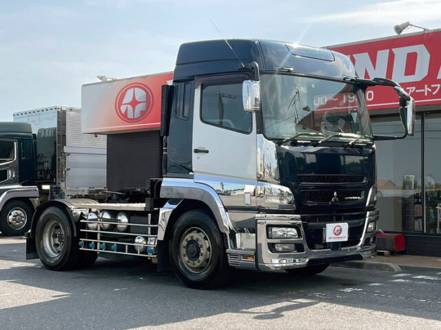 三菱ふそう　スーパーグレート　トレーラーヘッド　メッキ多数　7MT　