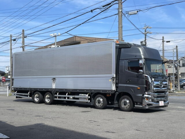 日野　17プロフィア　ハイルーフ　ウィング　リア門口ステンレス　アルミホイール