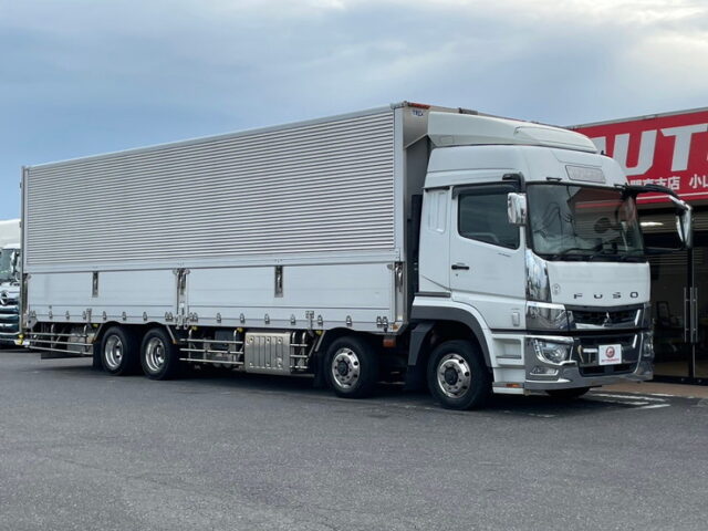 三菱ふそう　スーパーグレート　ハイルーフ　アルミウィング　ステンレスサイドバンパー　メッキ多数　木床
