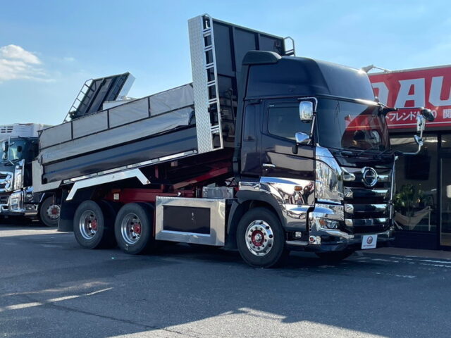 日野　17プロフィア　ダンプ　ハイルーフ　Ｌゲート　メッキ多数