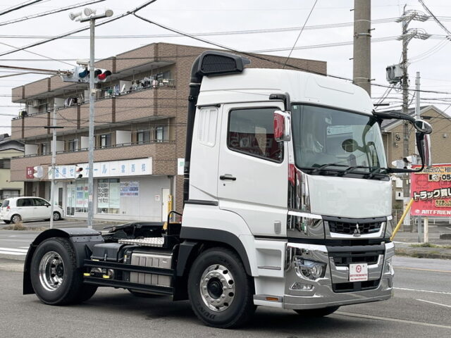 17スーパーグレート　トレーラーヘッド　ハイルーフ　D尺　460馬力　未使用　第5輪荷重11.500㎏　プレミアムライン