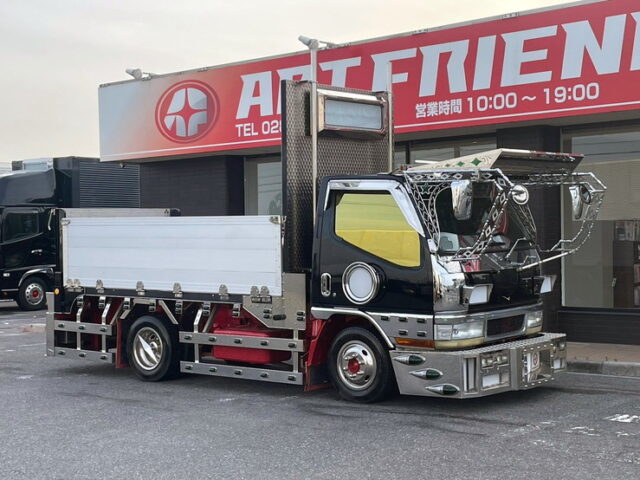 三菱ふそう　キャンター　平造りボディー　架装多数　電飾多数