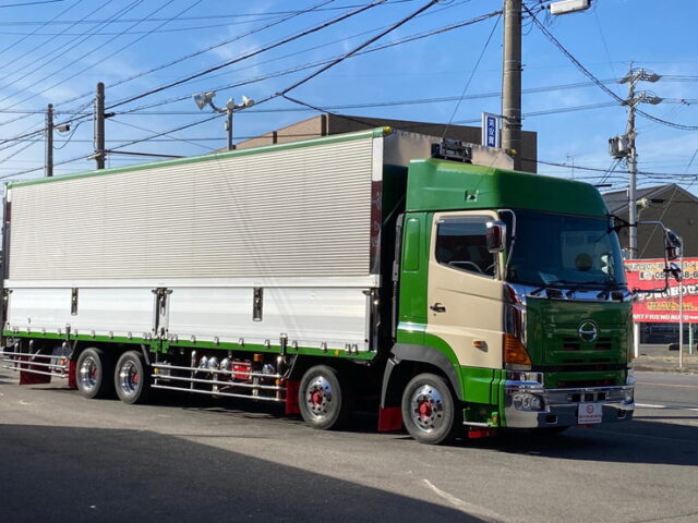 【783】H20　プロフィア　総輪エアサス　ウィング　ラッシングレール3段