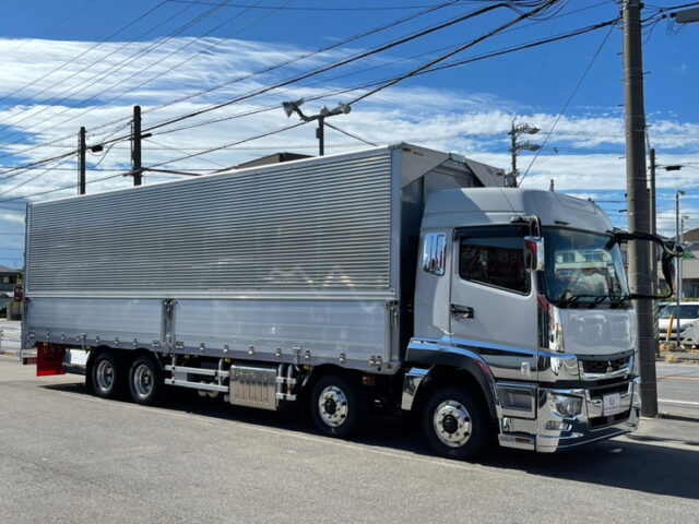 【905】R3　登録済未使用車　スーパーグレート　低床アルミウイング