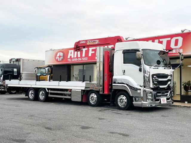 【1000】H30　ギガ　ハイジャッキセルフクレーン　4段　ラジコン　フックイン　7速MT　380馬力