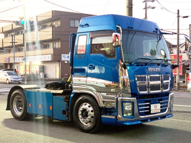 【1013】H27　ギガ　ハイルーフ　トレーラーヘッド　7速MT　11.5トン　車検付