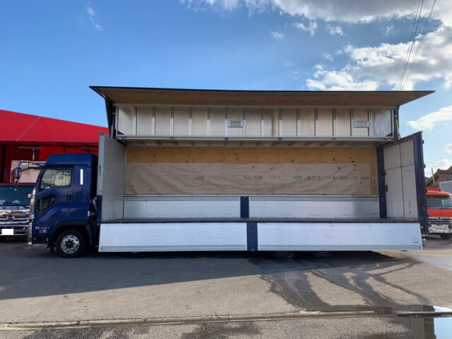 【1096】H29 ハイルーフ ギガ 7速 ウィング 4軸低床 木床 委託販売