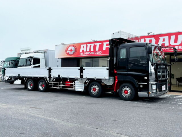 【1115】H25　ギガ　平ボデーアルミブロック　エアサス　木床　内フック26対