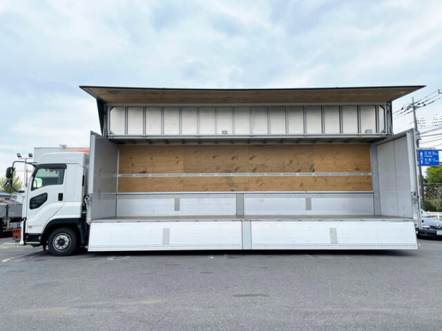 【1142】R1　ギガ　ハイルーフ　ウィング　7速MT　380馬力　木床　低走行