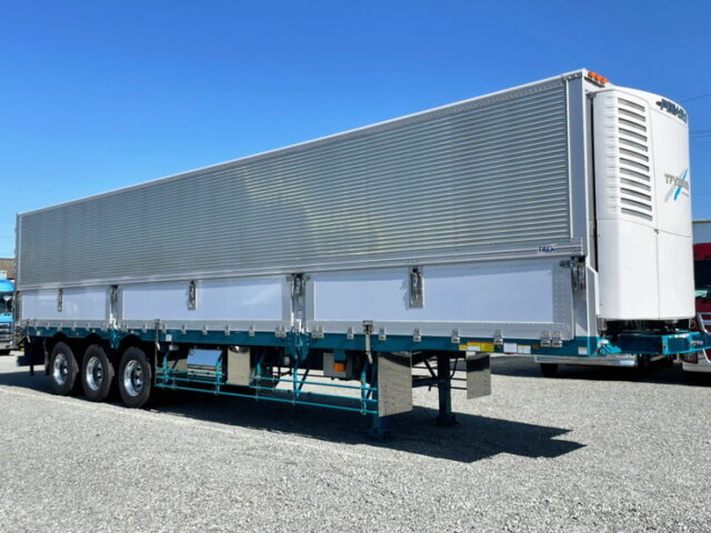 【1301】R4 トレクス トレーラー冷凍ウィング 3軸 未使用 車検付 前壁サブエンジン ジョロダー4列