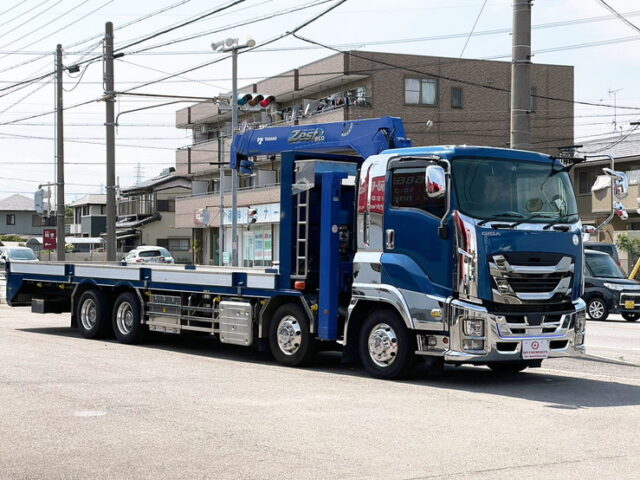 【1495】R2　ギガ　ハイジャッキセルフ　4段クレーン　ウィンチ付　TADANO　歩みハンガー歩み付