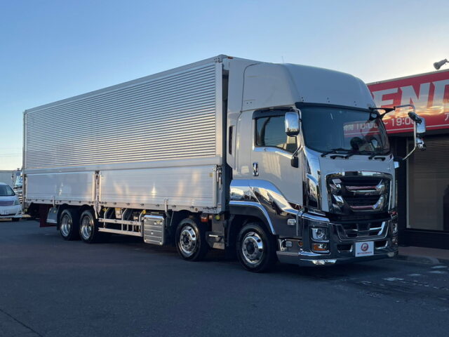 【1367】R3　ギガ　ハイルーフ　ウィング　新明和跳上ゲート　エアサス　低走行　リア門口ステンレス