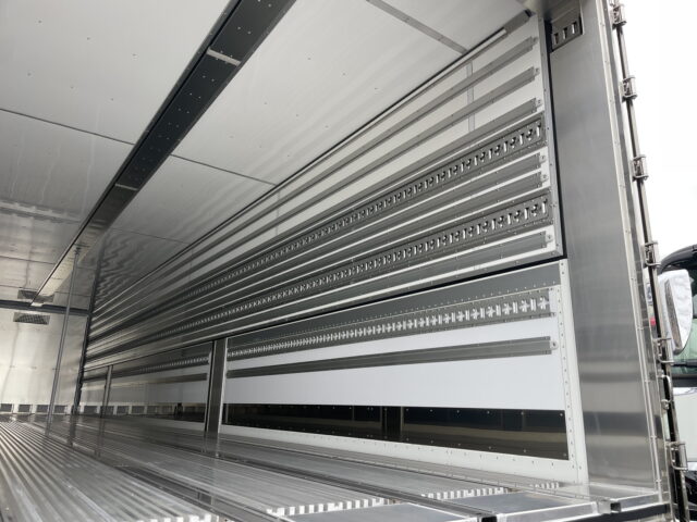 トレクス トレーラー 冷凍ウィング 未使用 3軸 リフトアクスル 前壁 冷凍機