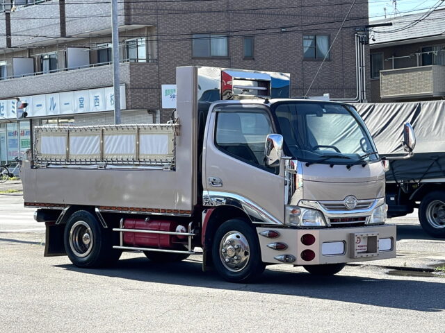 日野　デュトロ　標準幅　10尺　ダンプ　架装多数　5速MT　