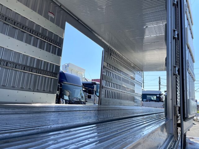 フルハーフ　トレーラー冷凍バン　サーモキング　プレジデント　３軸　リフトアクスル(中残し)