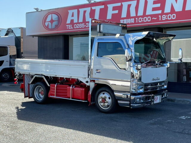 いすゞ　エルフ　平ボディ　5MT　フロントバイザー　プロテク縞板　木床　内装生地張り