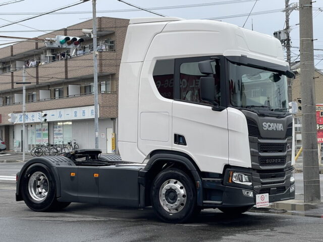 スカニア：R460：現行モデル：登録済未使用車：トレーラーヘッド：総輪エアサス