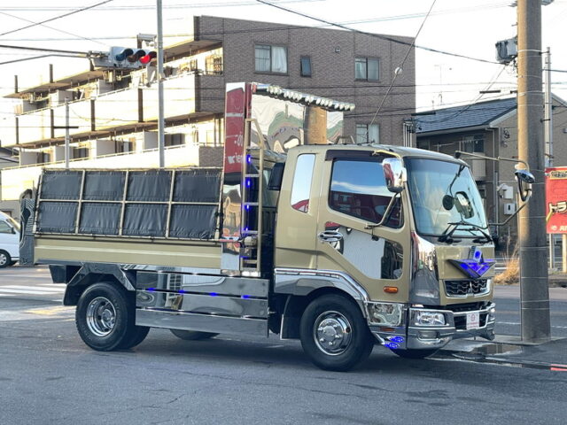 ふそう：ファイター：ダンプ：架装多数：メッキホイール：6発ターボ：240馬力