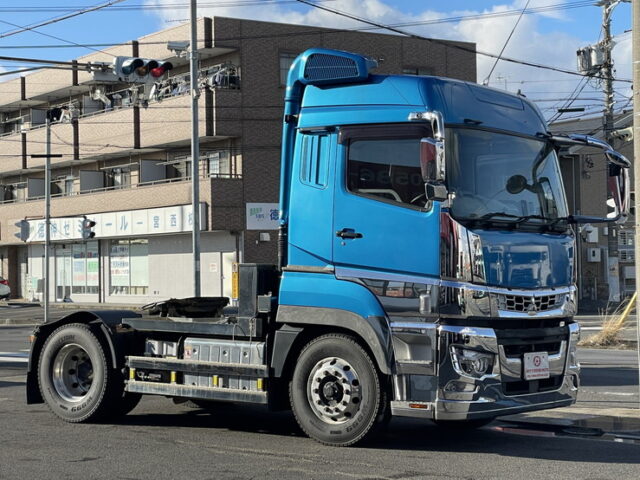 17スーパーグレート　ハイルーフ　トレーラーヘッド　第5輪荷重11.500㎏　アルミホイール