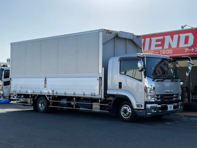 いすゞ:フォワード:ワイド:210馬力:アルミウィング:格納パワーゲート:リアエアサス:アルミホイール