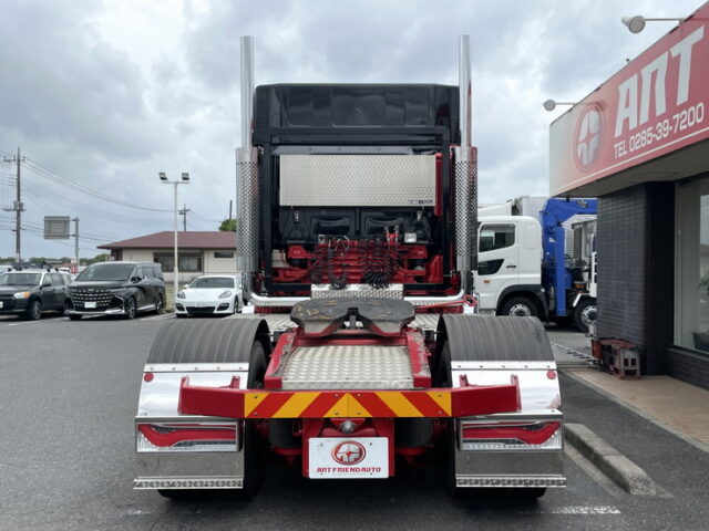 日野：プロフィア：トレーラーヘッド：内装生地張り：ハイルーフ：架装多数：メッキ多数