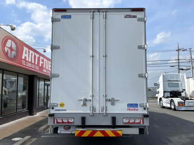 いすゞ：ギガ：ハイルーフ：ウィング：AT：木床：アルミホイール：リアエアサス