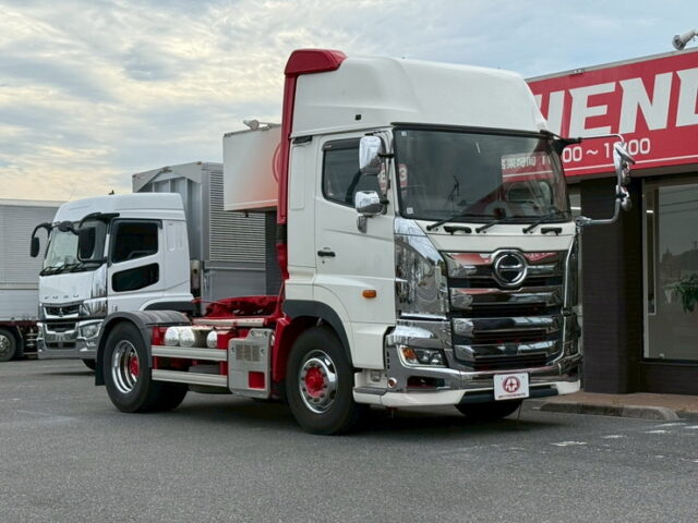 日野：17プロフィア：ハイルーフ：トレーラーヘッド：7速MT：450馬力：E13Cエンジン