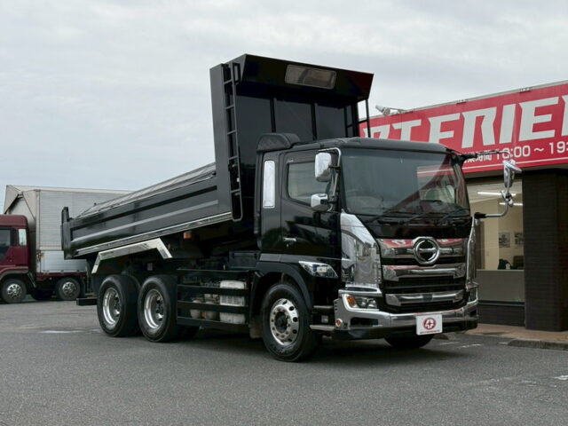 日野：17プロフィア：ダンプ：5300×2300：メッキ多数：7速MT：380馬力：電動コボレーン