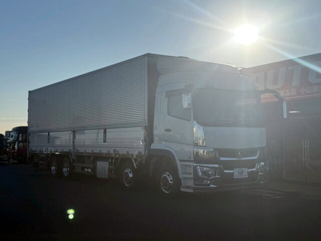 17スーパーグレート:ハイルーフ:ウィング:メッキ多数:造りボディ:アルミホイール