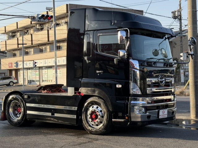 日野:プロフィア:ハイルーフ:トレーラーヘッド:メッキ多数:後輪エアサス:480馬力