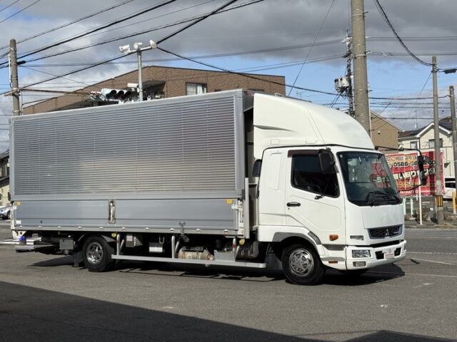 ファイター:ウィング:6200ワイド:後輪エアサス:格納ゲート:240馬力