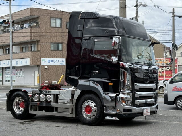日野:17プロフィア:ハイルーフ:トレーラーヘッド:架装多数:アルミホイール