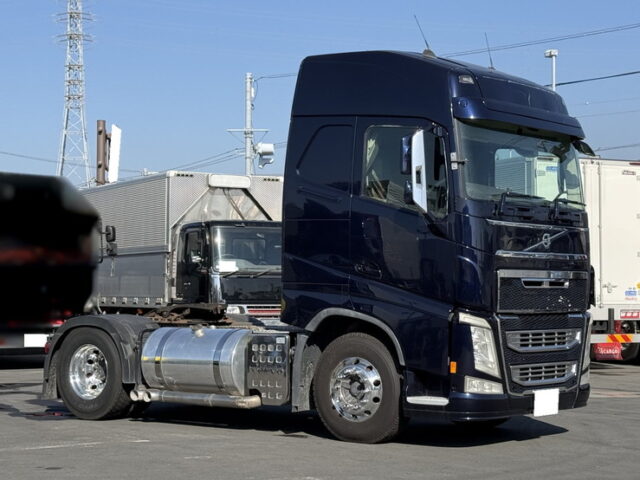 【委託販売】VOLVO:トレーラーヘッド:シングル:アルミホイール:架装多数