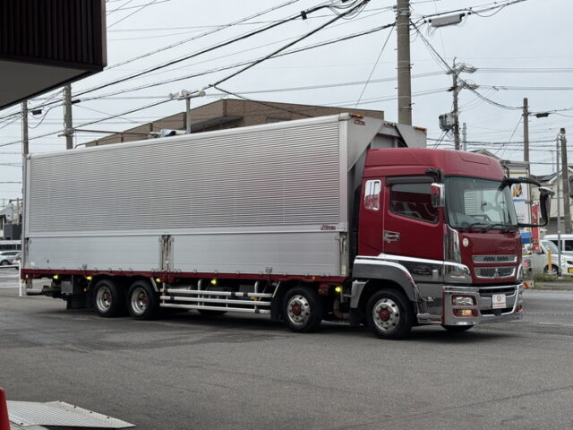 スーパーグレート：ハイルーフ：ウィング：メッキ多数：アルミホイール：格納ゲート