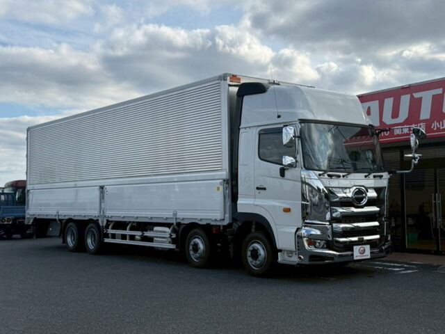 日野：17プロフィア：ハイルーフ：ウィング：未使用：木床：7速MT：車検10月迄